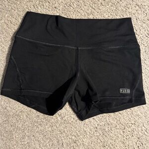 Fleo apex contour shorts - 3.25”